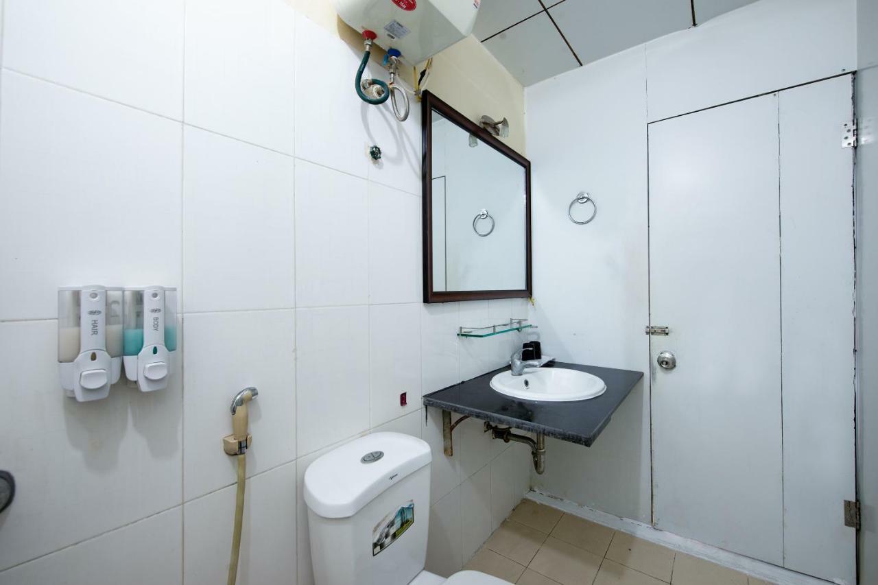 Oyo 376 A Dong Hotel Hanoi Dış mekan fotoğraf