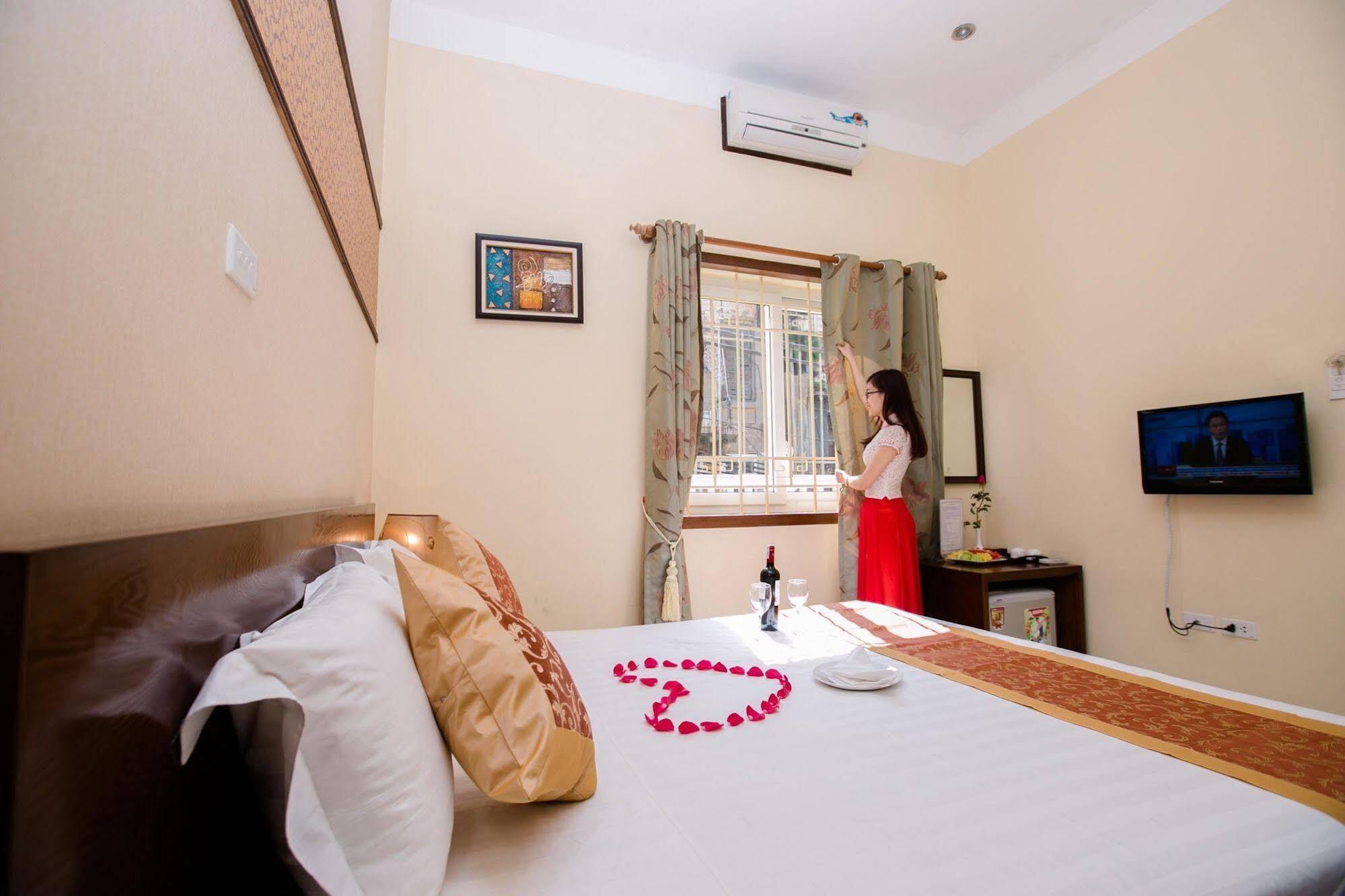 Oyo 376 A Dong Hotel Hanoi Dış mekan fotoğraf
